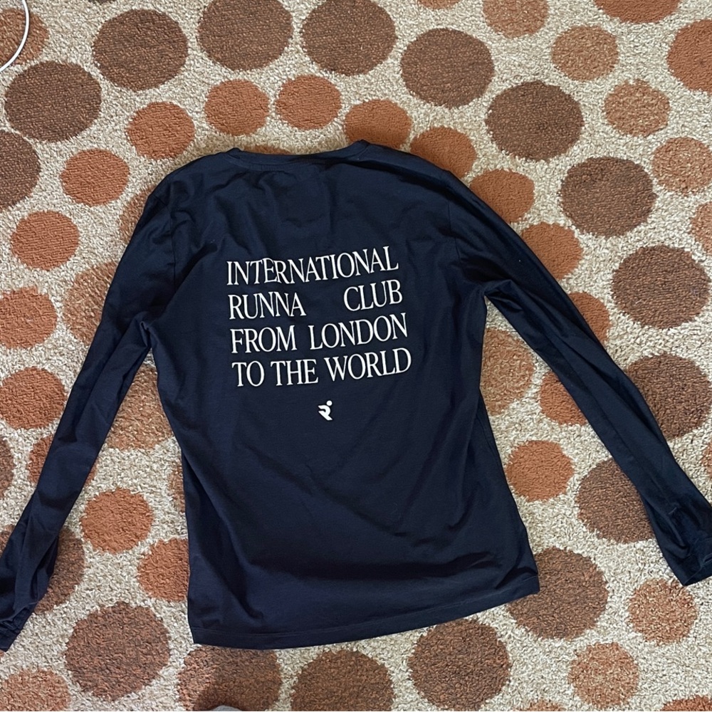 Black Long Sleeve Team Runna Shirt - Picture 2 of 2